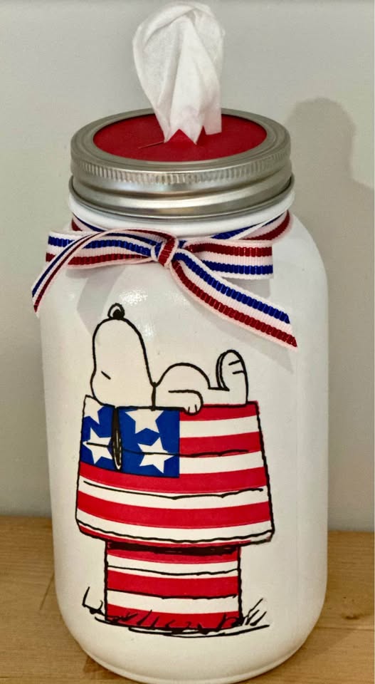 Farmhouse Patroitic Snoopy Tissue Jar