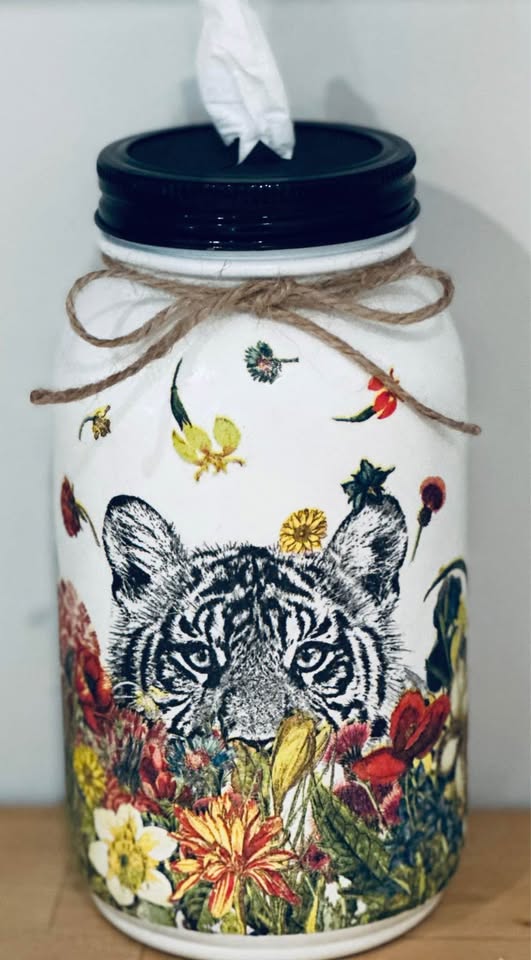 Farmhouse The Eye of the Tiger Tissue Jar
