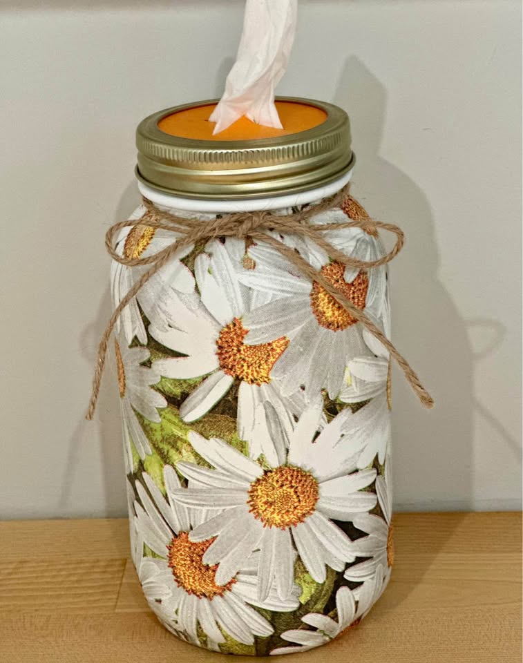 Farmhouse Beautiful Daisy Tissue Jar