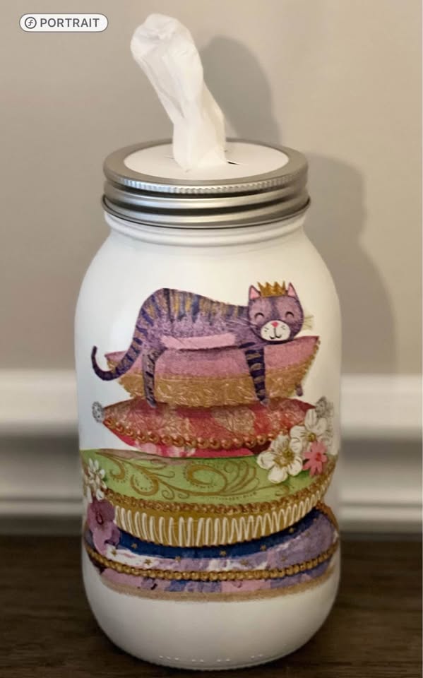 Farmhouse Princess Kitty on the Pillow Throne Tissue Jar